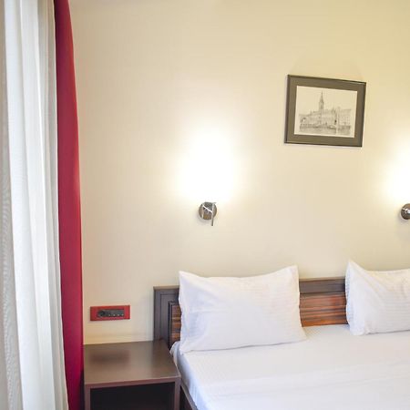 Hotel Hamburg สโกเปีย ภายนอก รูปภาพ